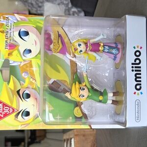 Nintendo Amiibo Toon Link & Zelda Figures - The Wind Waker